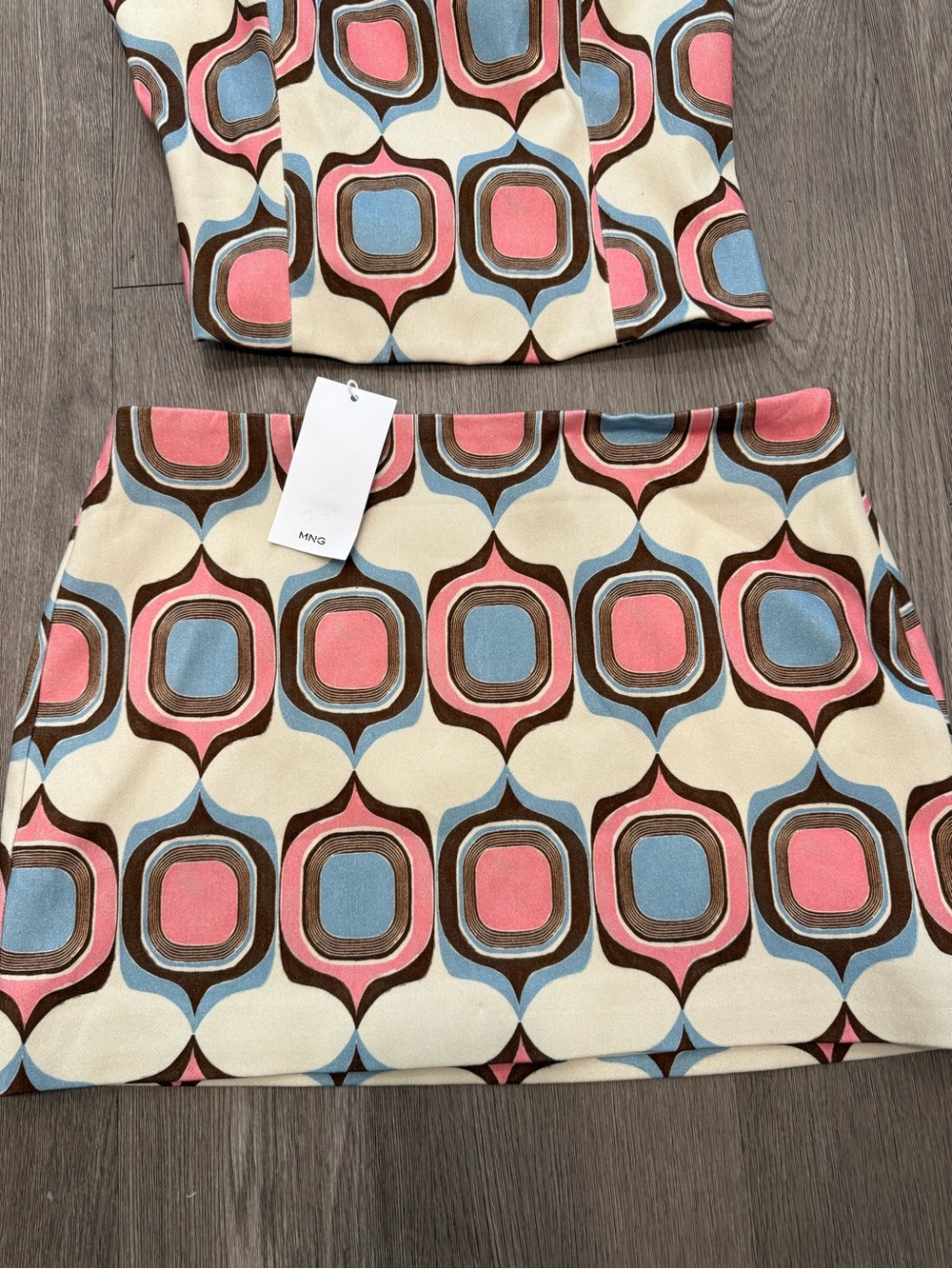 Retro Geo Print Crop Top & Mini Skirt Set – Pink/Blue - Top S; skirt size 4 - Picture 2 of 5